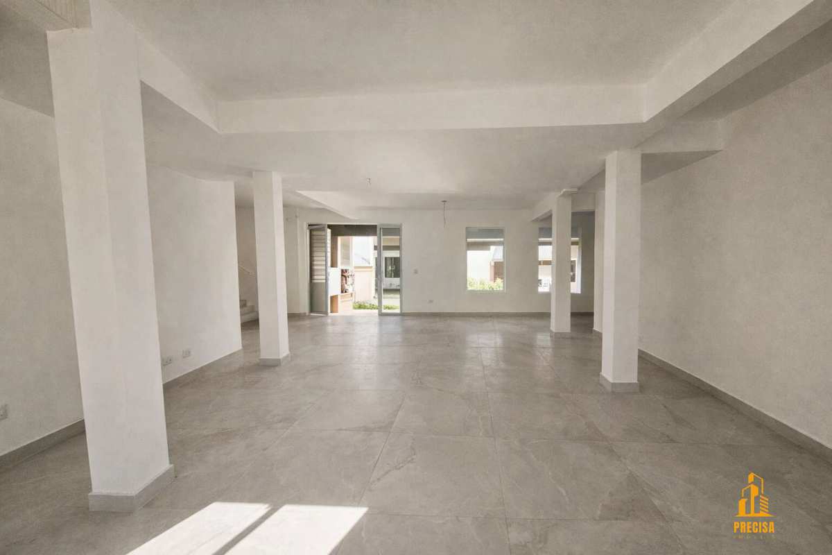  - Casa de alto padrão em condomínio em Santa Felicidade com 3 suítes, 230m² privativos, vista panorâmica e 3 vagas de garagem