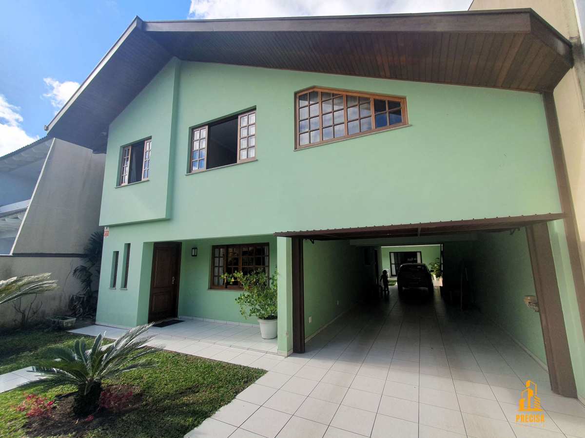 Sobrado à venda com 4 quartos, 255m² - Atuba,Curitiba