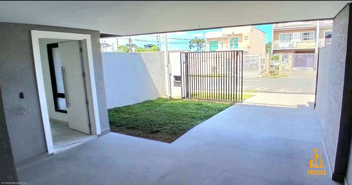 Sobrado à venda com 3 quartos, 230m² - Hauer,Curitiba